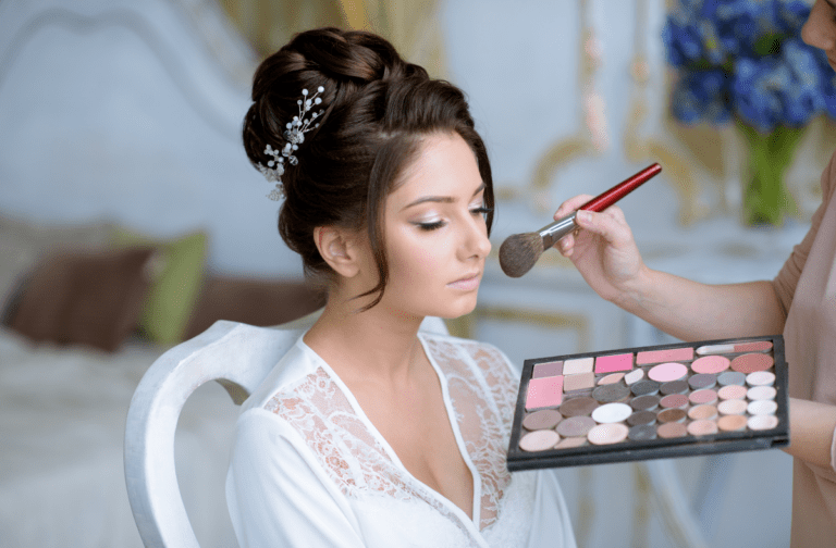 Jak ten makijaż ma przetrwać całą noc?